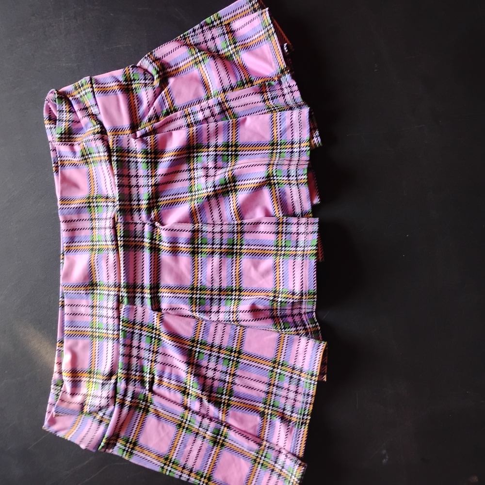 Salvage Multicolor Patterned Fabric - Picture 5 of 6